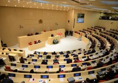 საქართველოს პარლამენტმა გადასახადების გაზრდის და ახლის შემოღების პროცე